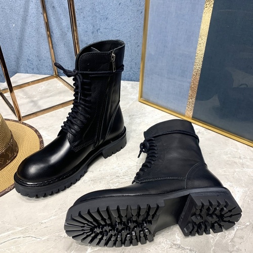 Ann Yang Mi Same black belt side zipper Martin boots. 35-40-69e0c2a3